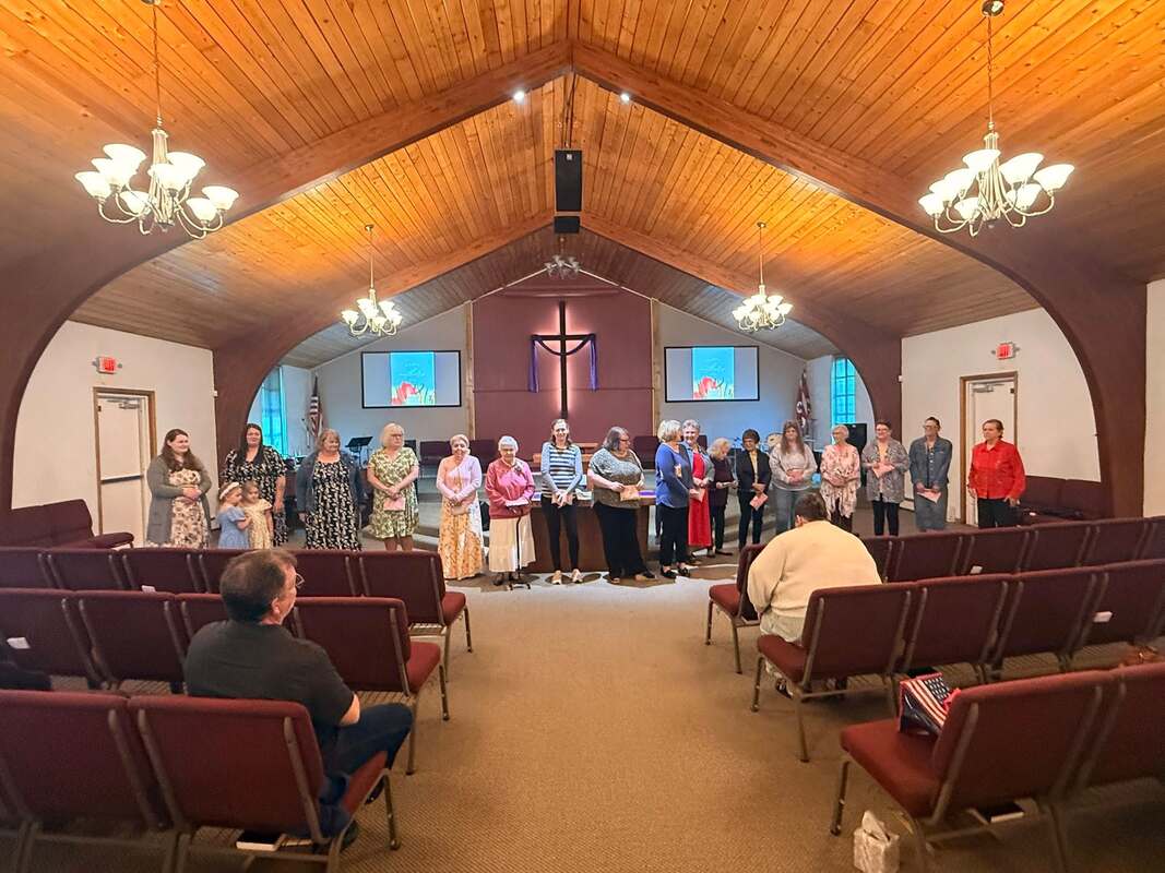 Abundant Grace Fellowship congregation in worship